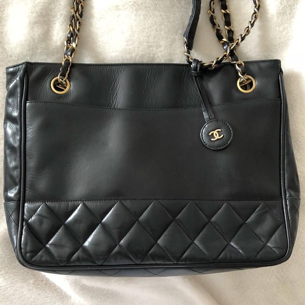 Vintage CHANEL Quilted Double Chain